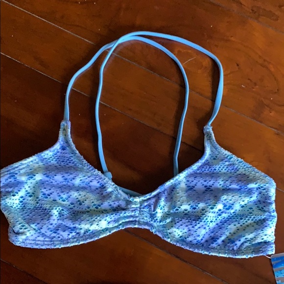 In Ocean bikini - Picture 2 of 8